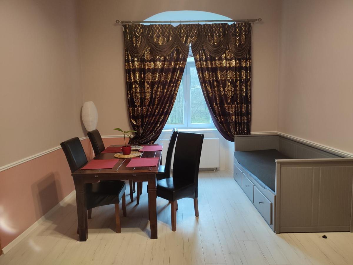 Zamecky Apartman - Castle Apartment Stříbro Екстериор снимка