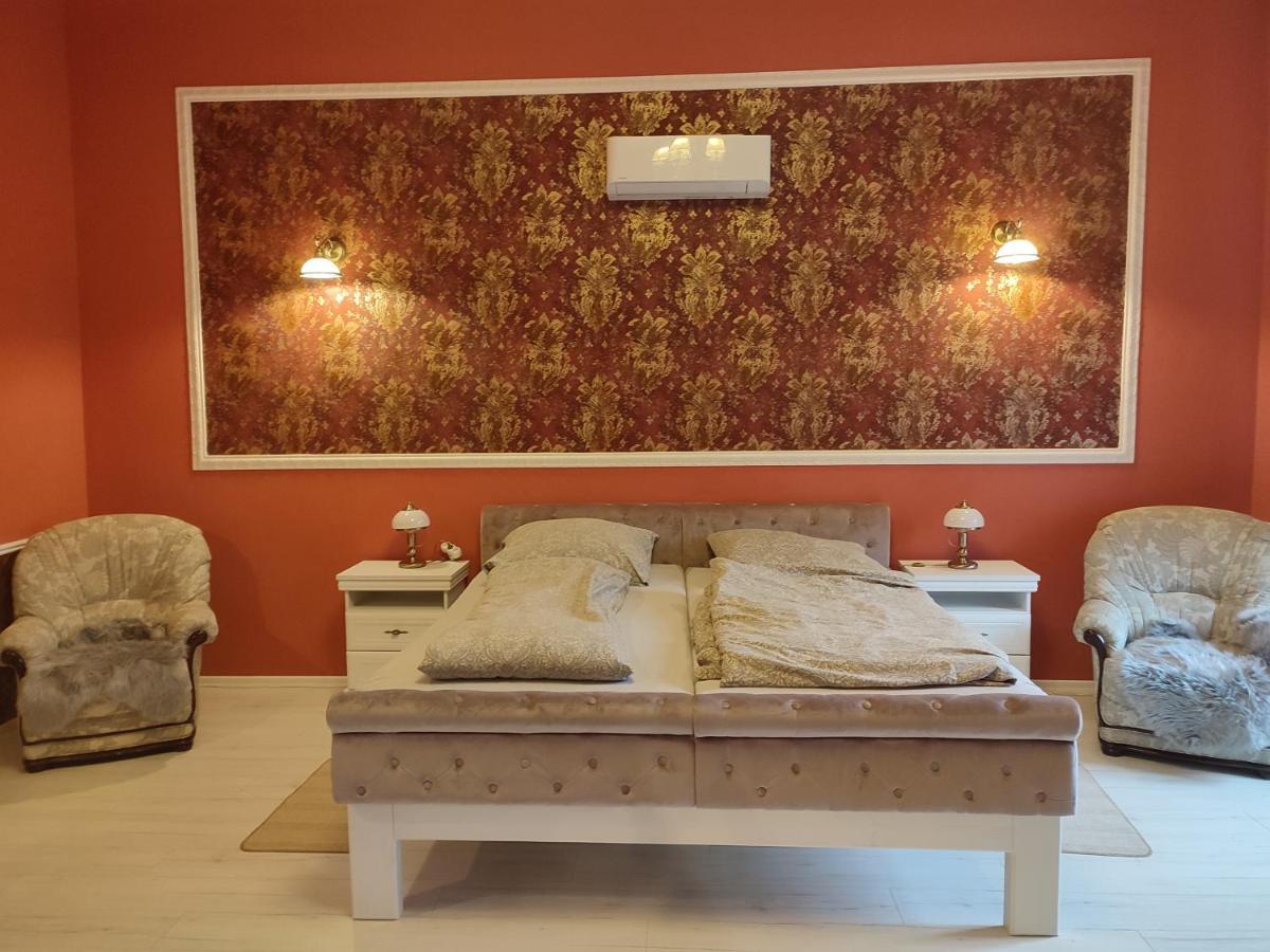 Zamecky Apartman - Castle Apartment Stříbro Екстериор снимка